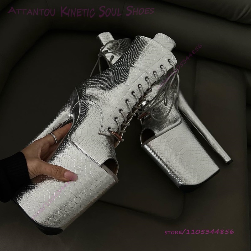 Glanzende zilveren Croc-gepräg - Women'S Shoes Crocs recensie en prijs